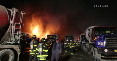 Con una bomba molotov incendian 16 camiones mezcladores de cemento en Brooklyn