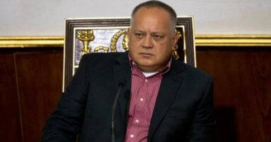 Cabello dice que si Colombia deja de producir drogas ese país "se acaba"