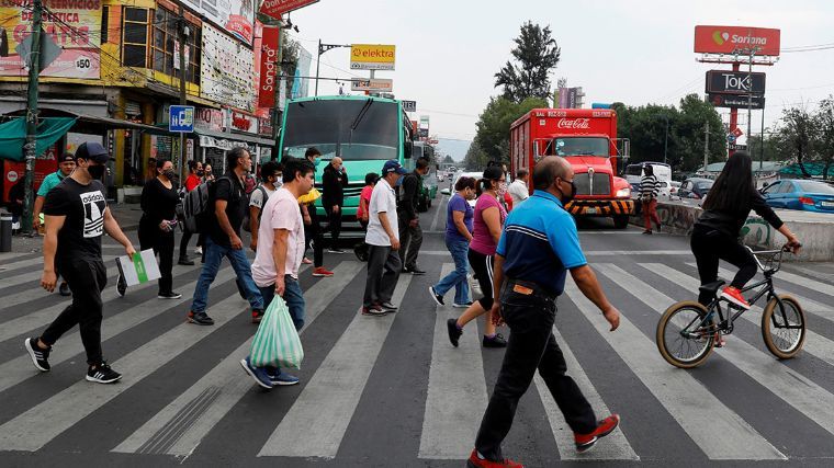 La economía de México se contrajo un 17 % en abril a causa de la pandemia de covid-19