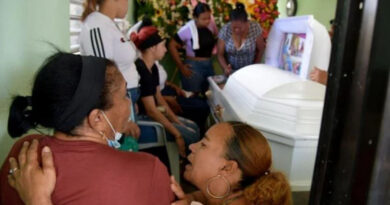 Muere de infarto al saber que su hija fue una de las víctimas de tragedia en México