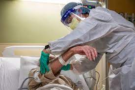 Récord de hospitalizaciones por covid-19 en EE.UU.: 146.000 internados y casi 24.000 en cuidados intensivos