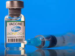 El panel asesor de los CDC en EEUU recomendó autorizar el refuerzo de la vacuna de Pfizer para adolescentes de 12 a 15 años