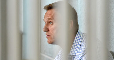 Opositor ruso Alexei Navalni fue declarado culpable de estafa en gran cuantía