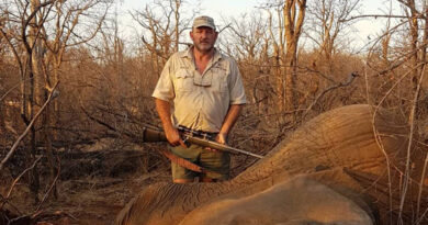 Asesinan a tiros a un conocido cazador en Sudáfrica que publicaba las fotos de sus víctimas en internet