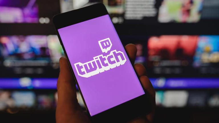 Los streamers con más suscriptores de Twitch van a cobrar considerablemente menos a partir de 2023