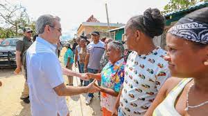 Presidente Abinader beneficia a 11,000 personas con entrega de 2,765 certificados de títulos de viviendas y solares en Los Alcarrizos