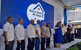 Presidente Abinader y Ministro Bonilla anuncian “Bono Saldo Mi Hogar” y remozamiento del sector Invivienda