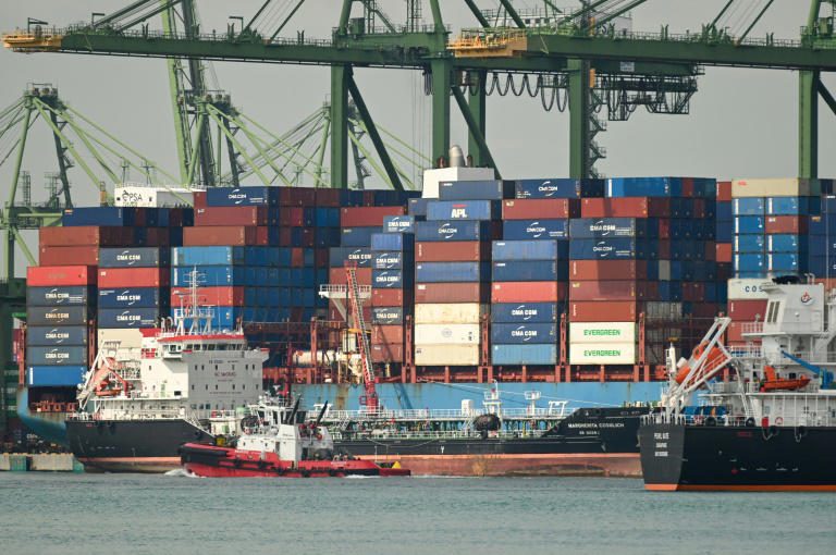 Economía de Singapur crece más de lo previsto en 2022