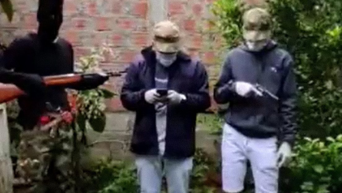 Con una amenazante grabación, encapuchados armados intentan intimidar y extorsionar a comerciantes en Colombia