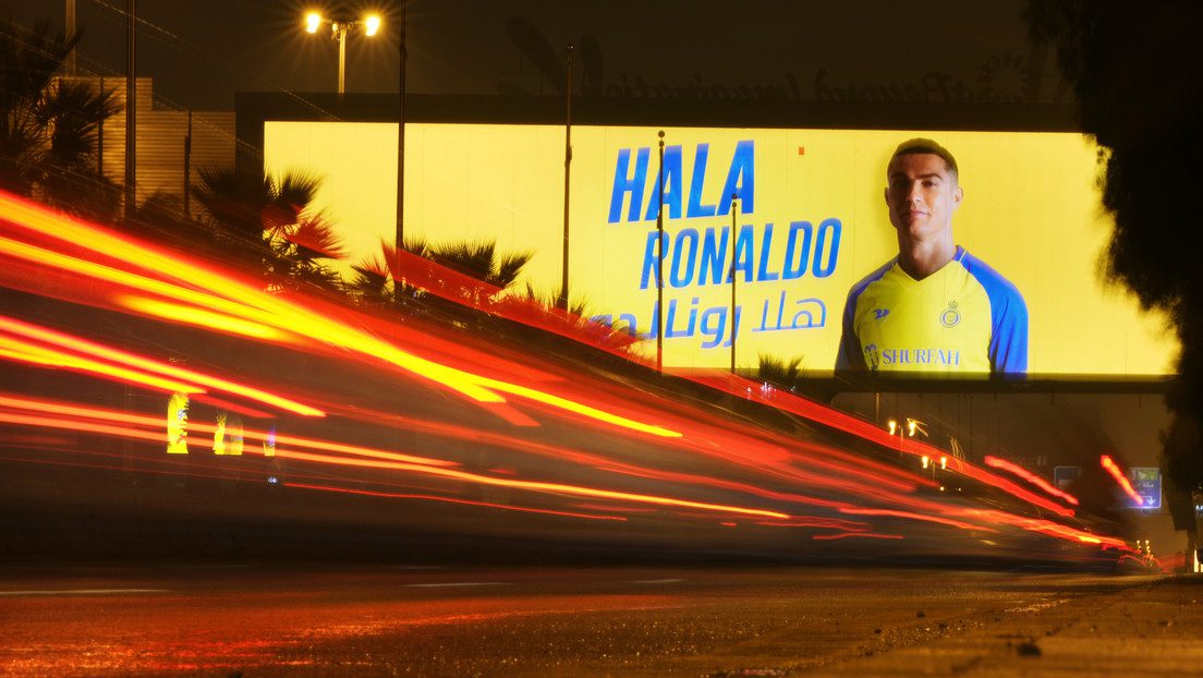 El club saudita Al Nassr presenta a Cristiano Ronaldo con el equipo