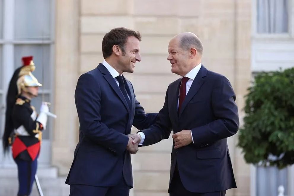 El canciller alemán se reunió con Macron en París y prometió: “Seguiremos dando todo el apoyo a Ucrania el tiempo que sea necesario”