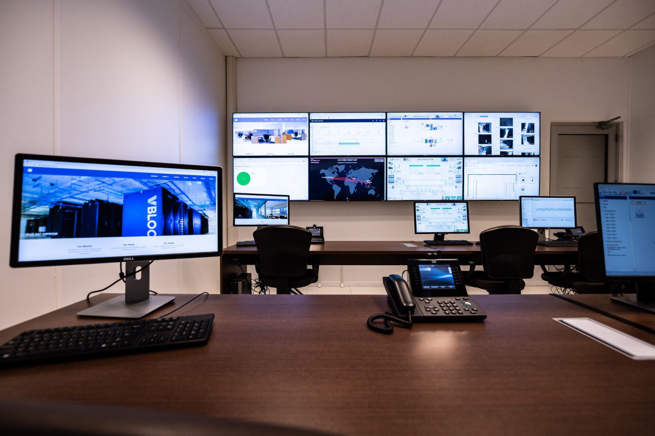 El único centro de datos con certificación de nivel IV en la región del Caribe, construido y diseñado por Schneider Electric, llama hogar a Curazao