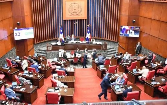 Senado aprueba el Código Penal sin tres causales del aborto