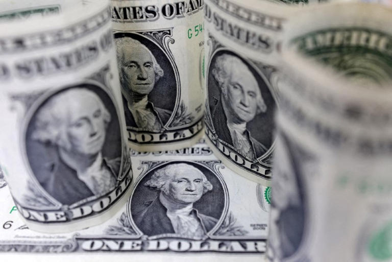 Dólar cae a mínimos de nueve meses tras decisión de la Fed, comentarios de Powell