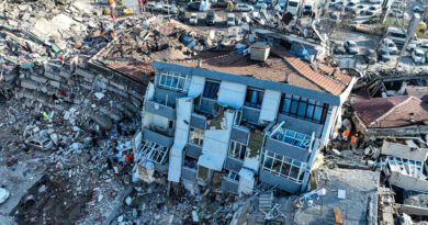 Los terremotos dejan más de 10.000 muertos en Turquía y Siria