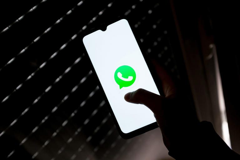 Así puede activar la “cámara oculta” de WhatsApp