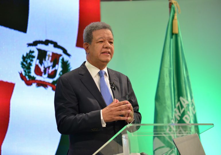 Leonel Fernández sobre Educación: “un escándalo, una vergüenza y un verdadero fiasco”