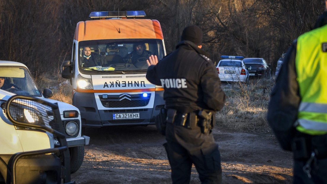 Hallan a 26 migrantes "congelados" y "desnutridos" en un camión en Bulgaria