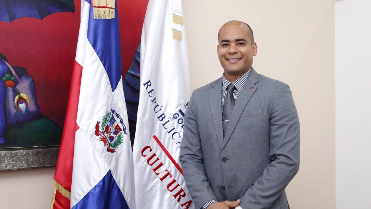 MINC designa a Rey Andújar como encargado de la oficina en Nueva York de la Dirección de Cultura Dominicana en el Exterior