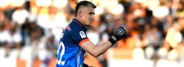 Un portero argentino anota el que podría ser el gol más lejano de la historia del fútbol