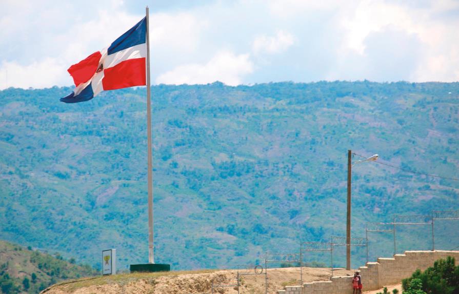 La construcción de la verja fronteriza sufre retrasos; no se pudo cumplir meta