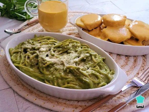 Receta de Tallarines verdes con papa a la huancaína