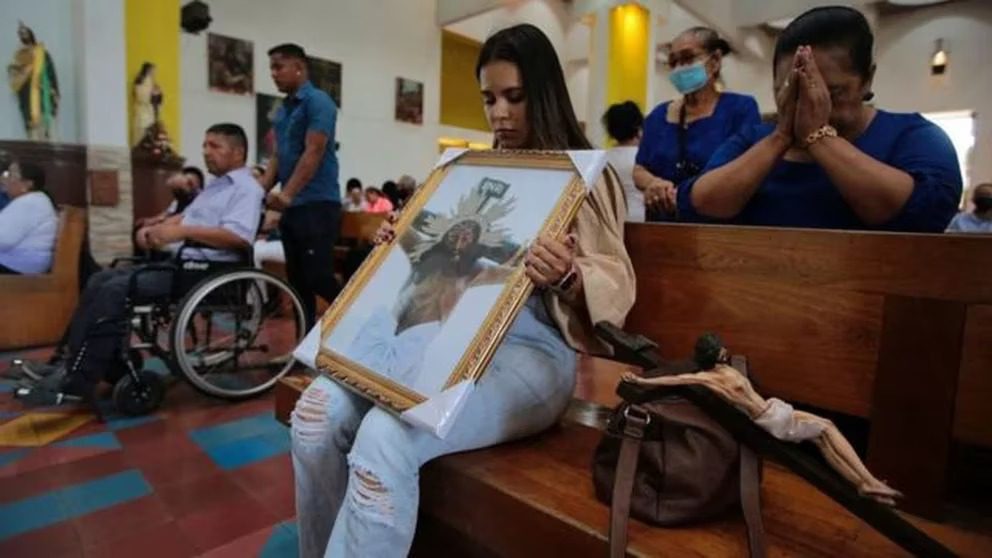 El régimen de Daniel Ortega prohibió 3.176 procesiones de Semana Santa en Nicaragua y apresó a los rebeldes