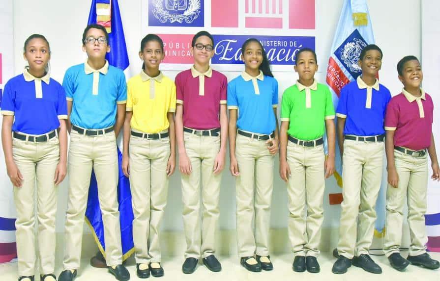 Cambiarán uniformes escolares del sistema público en el próximo año escolar