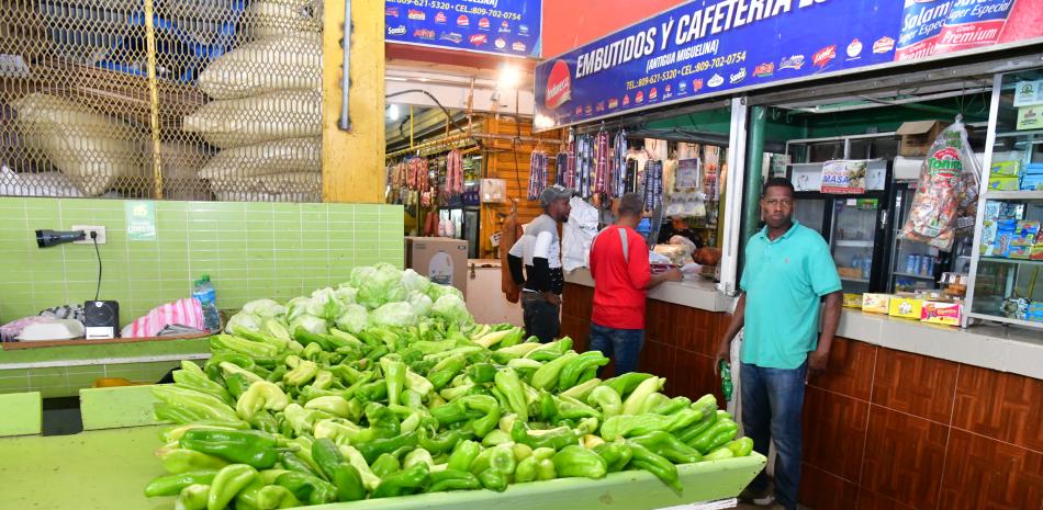 Regalan ajíes para evitar que se pierdan por sobreproducción