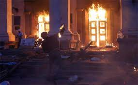 9 años de la masacre impune en la Casa de los Sindicatos de Odesa, donde neonazis ucranianos quemaron vivas a 48 personas