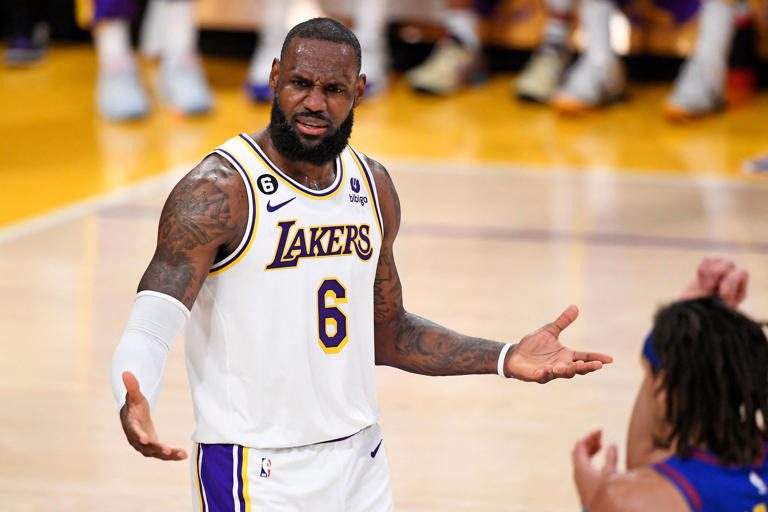 Los 3 refuerzos que evitarían el retiro de LeBron James con los Lakers