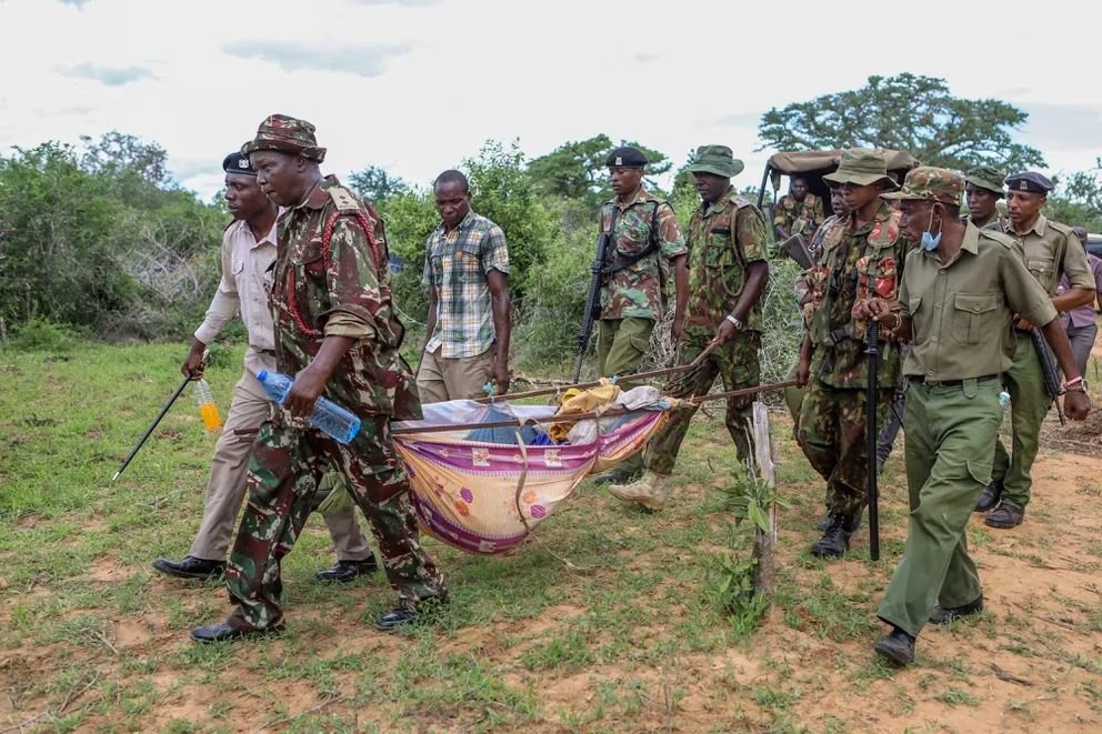 Ya son 133 los cadáveres exhumados de víctimas de la secta cristiana en Kenia: las autopsias revelaron la ausencia de órganos