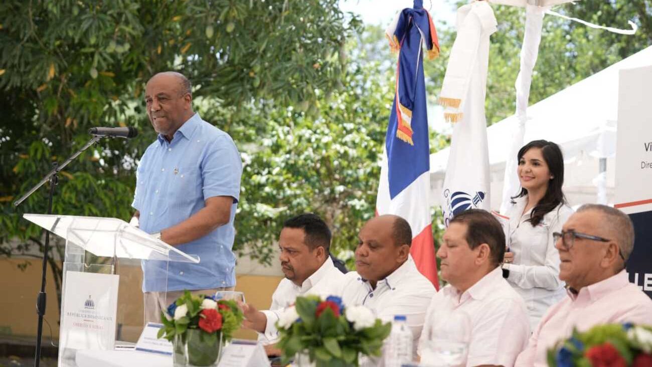 MEM inaugura dos proyectos de extensión y rehabilitación de redes en Sánchez Ramírez con inversión de más de RD 4 millones