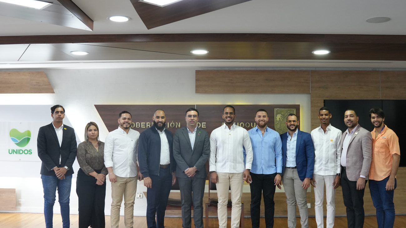 Ministro de la Juventud sostiene encuentros con instituciones en Colombia en pro cooperación bilateral