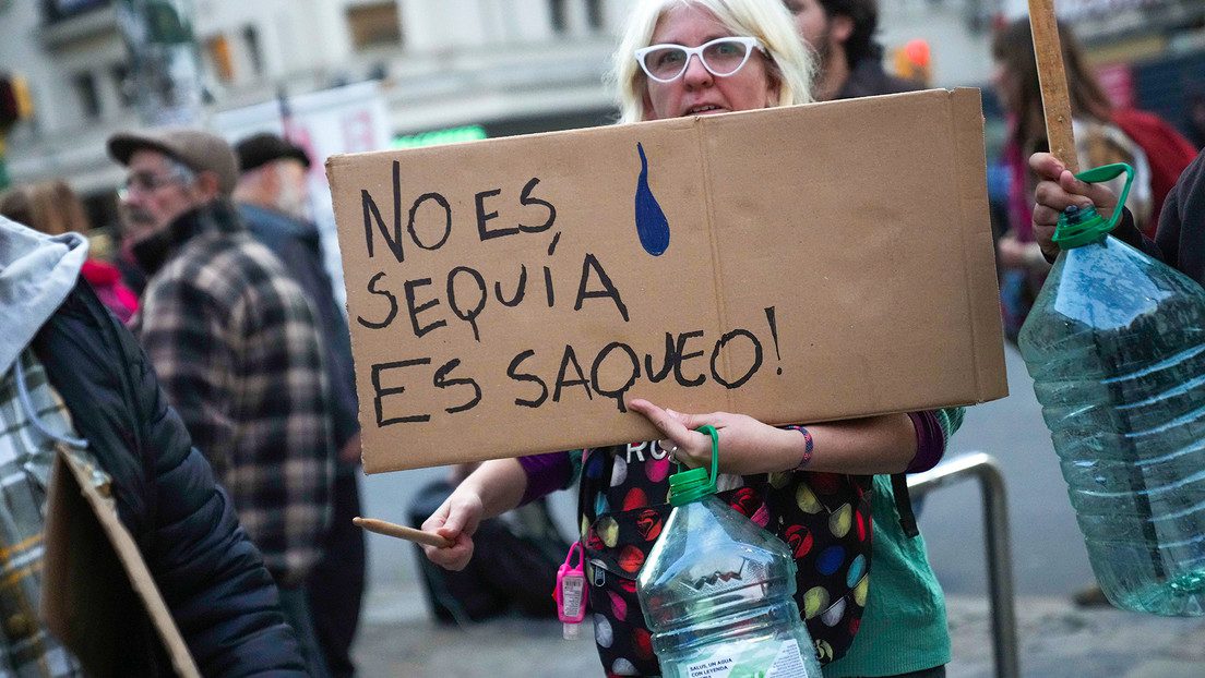 Agua salada, reservas agotadas y millones de damnificados: el impacto de la emergencia hídrica en Uruguay