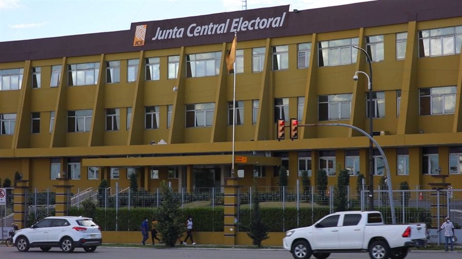 JCE establece un máximo de 10 precandidatos para presidente RD, senadores y alcaldes