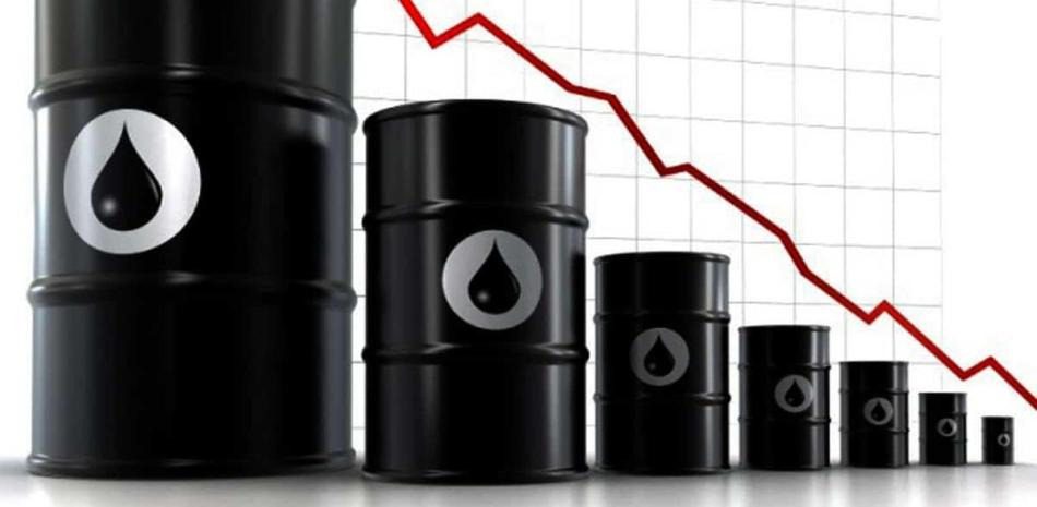 El petróleo bajó tras la caída de precios en China