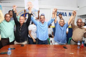 "Apoyo contundente: Eudi Calderón respalda la candidatura a Diputado de Gilberto Santana circ 2 SDE