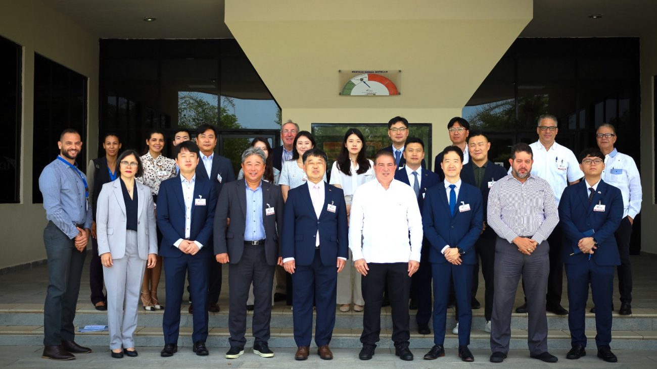 IDAC recibe visita delegación de Korea Exports Corporation; reitera interés en aeropuerto de Pedernales