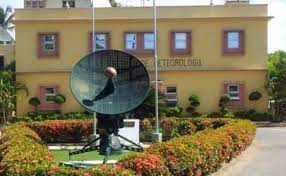 Onamet informa seguirá el calor y que onda tropical se acercará a RD mañana