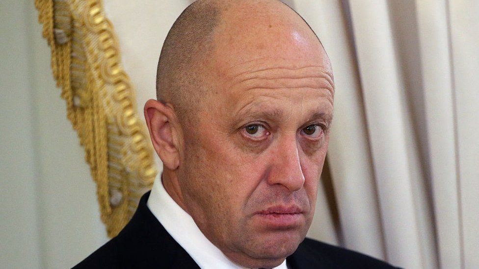 Quiénes estaban junto a Yevgeny Prigozhin en el avión que se estrelló en Rusia