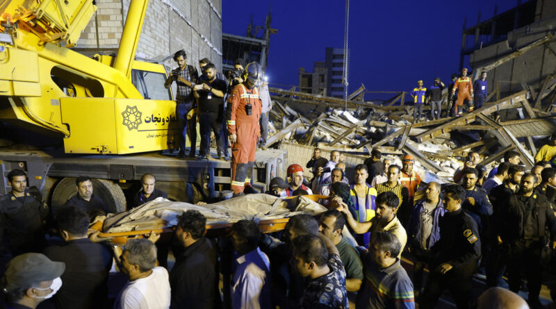 El colapso de 5 edificios en Irán deja varios muertos y heridos
