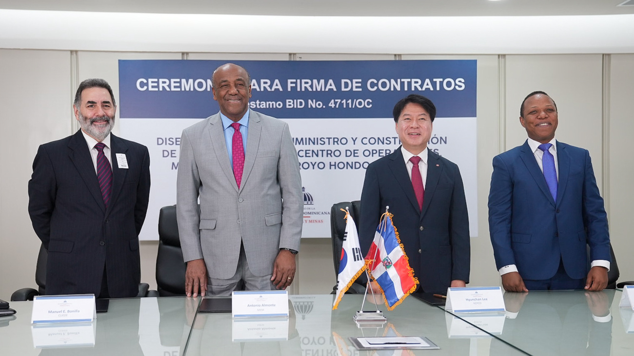 Energía y Minas firma contrato con empresa KEPCO para construir y mejorar subestaciones eléctricas