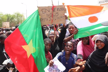 Presidente de Nigeria dice estar listo para negociar con los golpistas de Níger