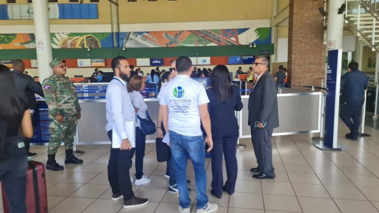 Pro Consumidor interviene aeropuertos para comprobar negligencias de JetBlue