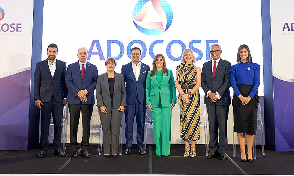 Adocose realiza conferencia sobre Seguridad Social