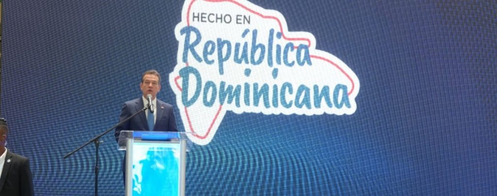 Ministro Bisonó destaca apoyo del MICM a transformación digital de la industria dominicana