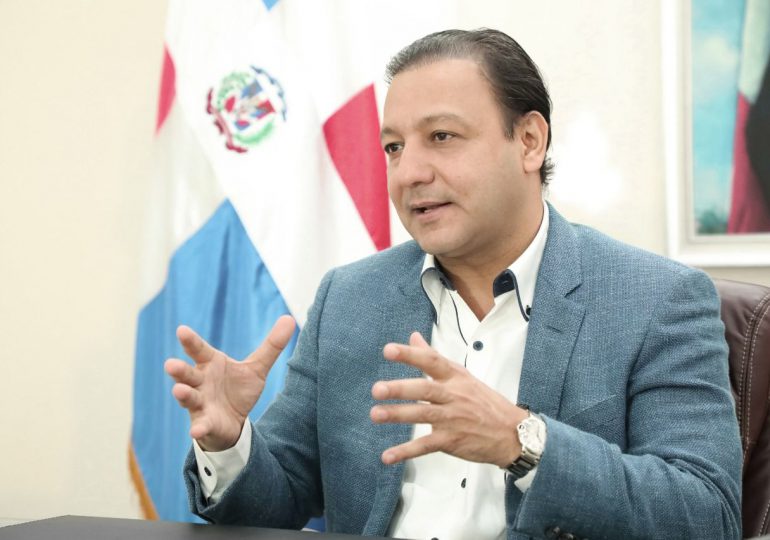 Abel en Baní: "Estos tres años del PRM han sido un fracaso; ganaron premio del allante"