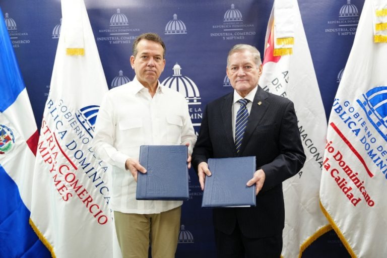 MICM, CODOCA y ANEIH colaborarán para fortalecer Premio Nacional a la Calidad del Sector Privado