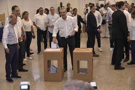 Abinader llama a militantes y dirigentes del PRM aceptar resultados de primarias